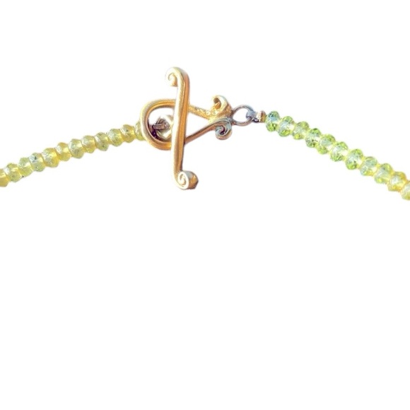 22 K Gold and Peridot necklace with Citrine Briolettes - Picture 7 of 12
